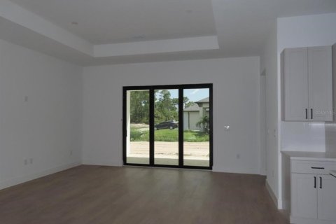 Casa en venta en North Port, Florida, 4 dormitorios, 183.48 m2 № 2209497 - foto 9