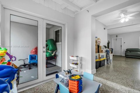 Immobilier commercial à vendre à Miami, Floride: 246.19 m2 № 2088378 - photo 16
