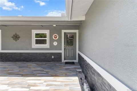 Casa en venta en Crystal River, Florida, 3 dormitorios, 184.13 m2 № 1855483 - foto 11