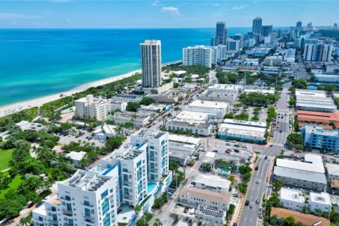 Studio à Miami Beach, Floride № 2400543
