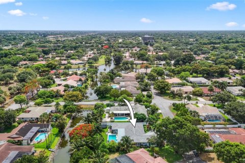 Casa en venta en Coral Springs, Florida, 4 dormitorios, 255.85 m2 № 1227884 - foto 1