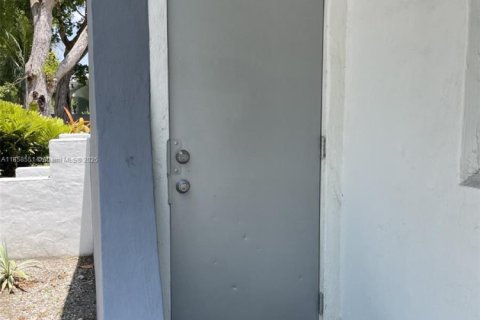 Снять в аренду квартиру в Майами, Флорида 2 спальни, 66.89м2, № 1882131 - фото 14