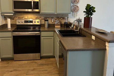 Townhouse in Plant City, Florida 3 bedrooms, 153.2 sq.m. № 1838402 - photo 7