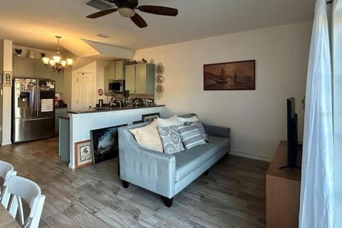 Townhouse in Plant City, Florida 3 bedrooms, 153.2 sq.m. № 1838402 - photo 17