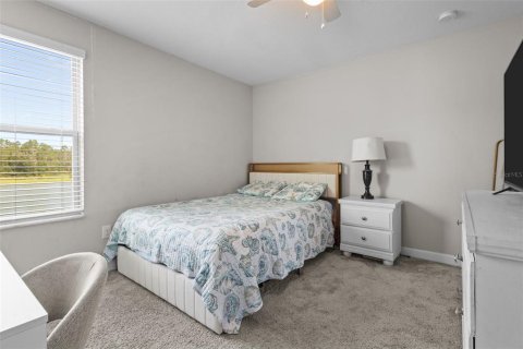 House in Land O' Lakes, Florida 4 bedrooms, 216.83 sq.m. № 1906976 - photo 28