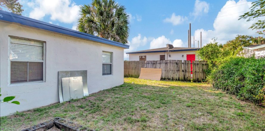 Propiedad comercial en Riviera Beach, Florida 115.2 m2 № 1080772