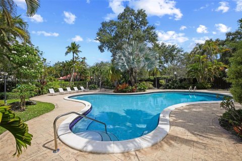 Condo in Pinecrest, Florida, 1 bedroom  № 1897199 - photo 29