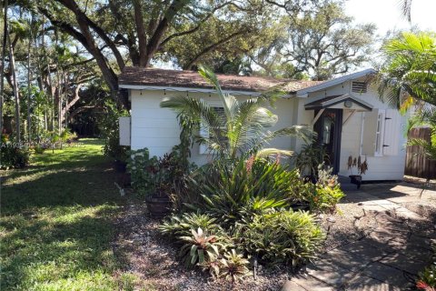Casa en alquiler en Fort Lauderdale, Florida, 2 dormitorios, 82.87 m2 № 1993571 - foto 3