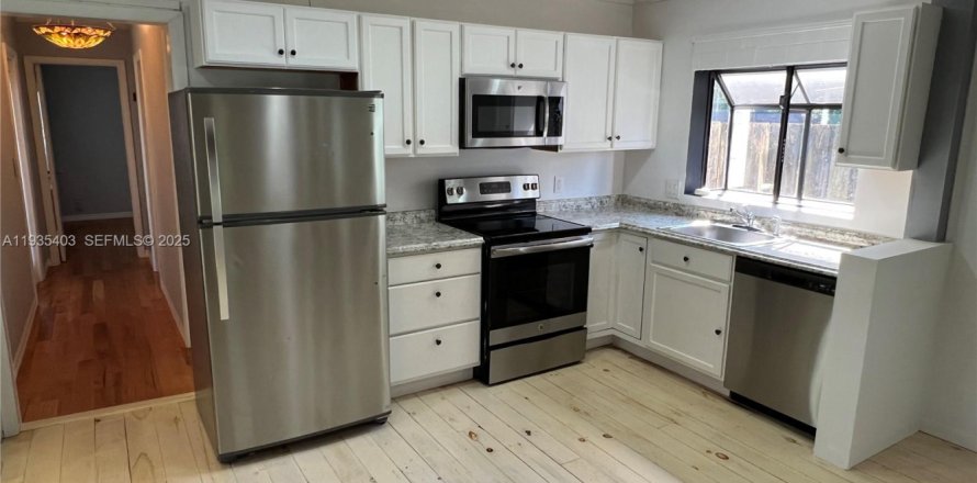 Casa en Fort Lauderdale, Florida 2 dormitorios, 82.87 m2 № 1993571