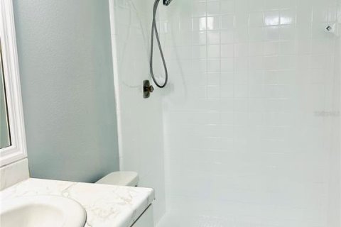 Condo in Sarasota, Florida, 2 bedrooms  № 2097283 - photo 11