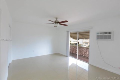 Copropriété à vendre à North Miami, Floride: 1 chambre, 65.5 m2 № 2084508 - photo 6
