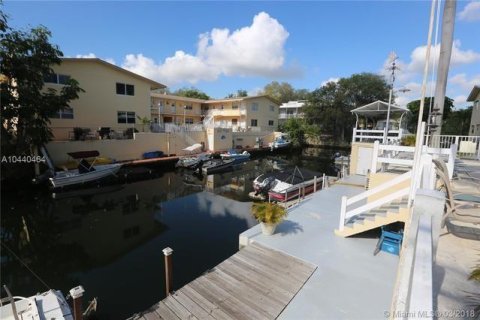 Condo à North Miami, Floride, 1 chambre  № 2084508
