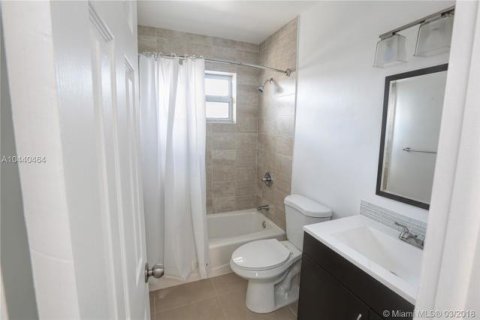 Copropriété à vendre à North Miami, Floride: 1 chambre, 65.5 m2 № 2084508 - photo 7