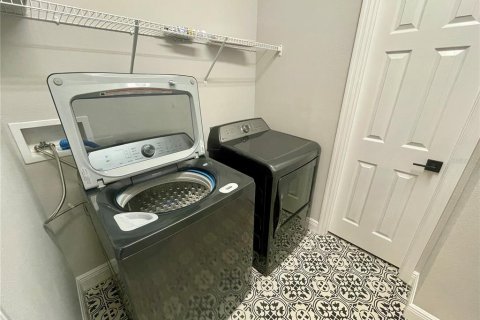 Снять в аренду виллу или дом в Парриш, Флорида 5 комнат, 181.44м2, № 1854143 - фото 30