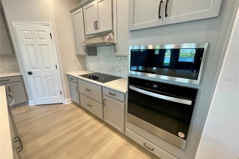 Снять в аренду виллу или дом в Парриш, Флорида 5 комнат, 181.44м2, № 1854143 - фото 12