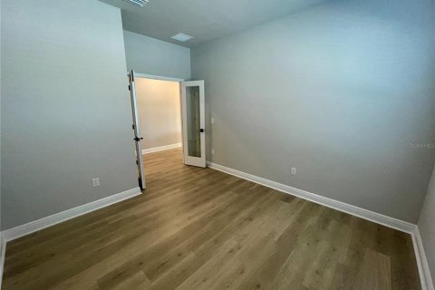 Снять в аренду виллу или дом в Парриш, Флорида 5 комнат, 181.44м2, № 1854143 - фото 9