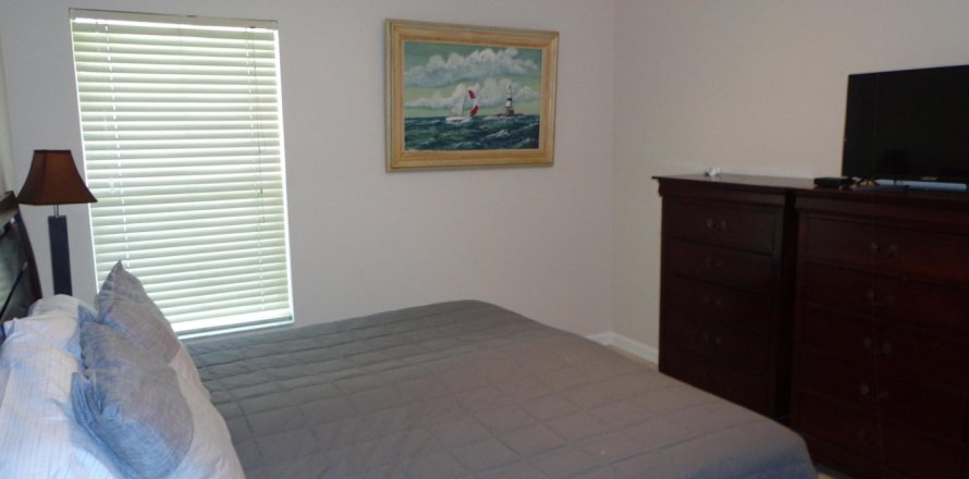 Commercial property in Wellington, Florida 4 bedrooms, 148.64 sq.m. № 1120158