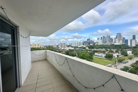 Copropriété à vendre à Miami, Floride: 2 chambres, 88.26 m2 № 1895392 - photo 5