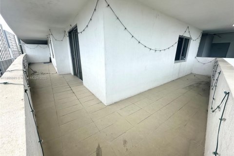 Copropriété à vendre à Miami, Floride: 2 chambres, 88.26 m2 № 1895392 - photo 6