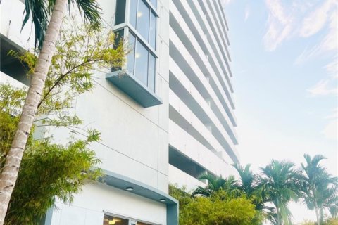 Copropriété à vendre à Miami, Floride: 2 chambres, 88.26 m2 № 1895392 - photo 1