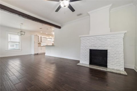 Casa en alquiler en Tampa, Florida, 4 dormitorios, 170.01 m2 № 1910372 - foto 9