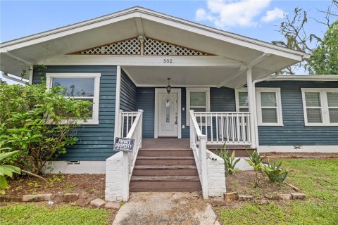 Casa en alquiler en Tampa, Florida, 4 dormitorios, 170.01 m2 № 1910372 - foto 1