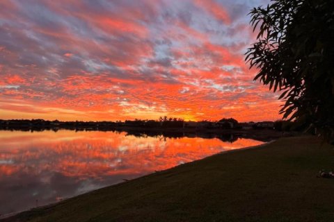 Casa en venta en West Palm Beach, Florida, 5 dormitorios, 263.01 m2 № 2265776 - foto 10