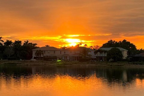 Casa en venta en West Palm Beach, Florida, 5 dormitorios, 263.01 m2 № 2265776 - foto 11
