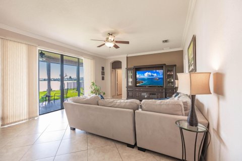 Casa en venta en West Palm Beach, Florida, 5 dormitorios, 263.01 m2 № 2265776 - foto 5