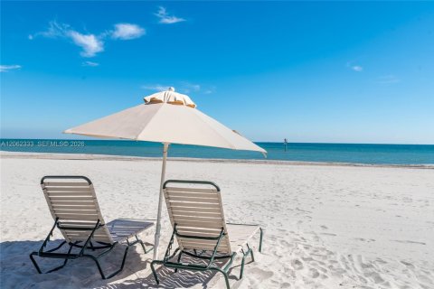 Condo à Key Biscayne, Floride, 2 chambres  № 2339919