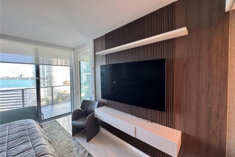Condo in Miami, Florida, 3 bedrooms  № 1802491 - photo 22