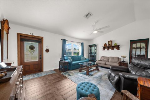 House in Venice, Florida 2 bedrooms, 103.77 sq.m. № 2391565 - photo 3