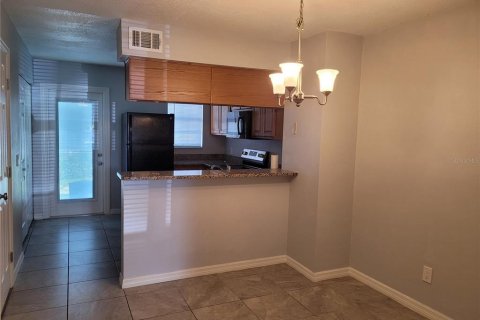 Adosado en alquiler en Temple Terrace, Florida, 2 dormitorios, 111.48 m2 № 2273331 - foto 6