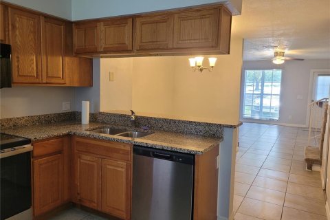 Adosado en alquiler en Temple Terrace, Florida, 2 dormitorios, 111.48 m2 № 2273331 - foto 10