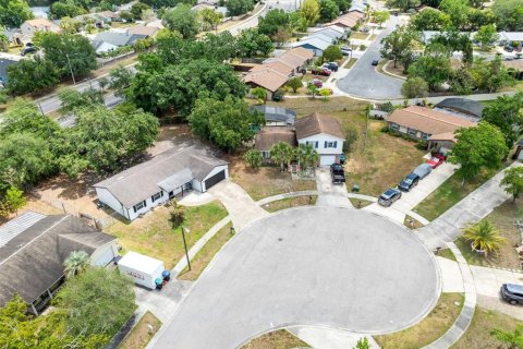 House in Orlando, Florida 3 bedrooms, 121.14 sq.m. № 1679014 - photo 19