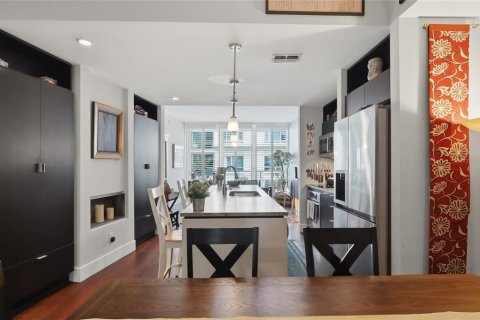 Condo in Tampa, Florida, 2 bedrooms  № 2319066 - photo 8