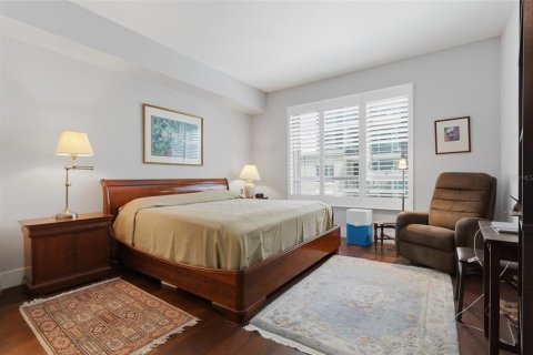 Condo in Tampa, Florida, 2 bedrooms  № 2319066 - photo 13