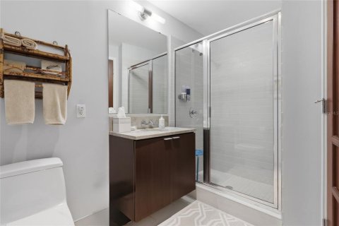 Condo in Tampa, Florida, 2 bedrooms  № 2319066 - photo 21