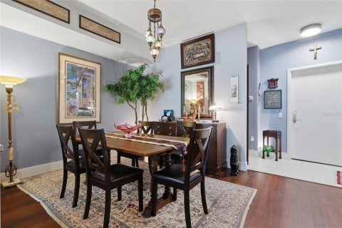 Condo in Tampa, Florida, 2 bedrooms  № 2319066 - photo 3