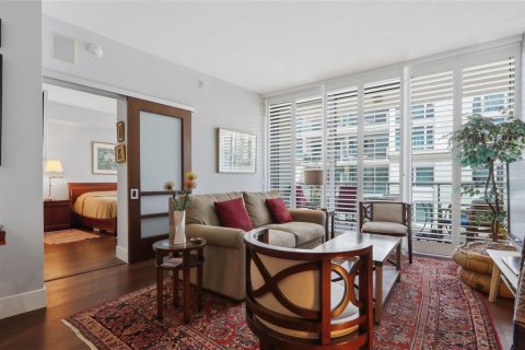 Condo in Tampa, Florida, 2 bedrooms  № 2319066 - photo 11