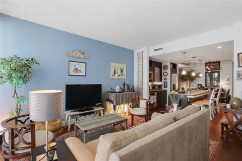 Condo in Tampa, Florida, 2 bedrooms  № 2319066 - photo 12
