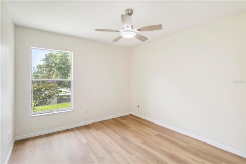 House in Minneola, Florida 3 bedrooms, 140.93 sq.m. № 1812951 - photo 20