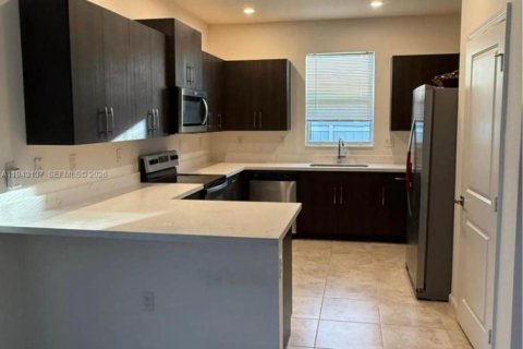 House in Homestead, Florida 2 bedrooms, 92.9 sq.m. № 1999473 - photo 6