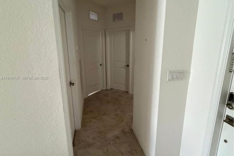 House in Homestead, Florida 2 bedrooms, 92.9 sq.m. № 1999473 - photo 2