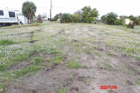 Land in Englewood, Florida № 1509015 - photo 1