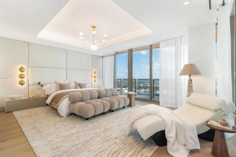 Condo in West Palm Beach, Florida, 4 bedrooms  № 2081567 - photo 8