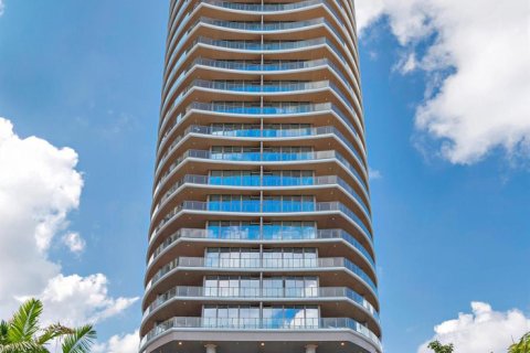 Condo in West Palm Beach, Florida, 4 bedrooms  № 2081567