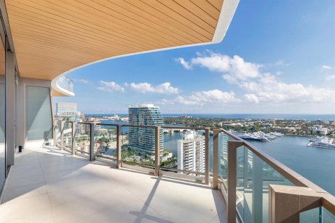 Condo in West Palm Beach, Florida, 4 bedrooms  № 2081567 - photo 20