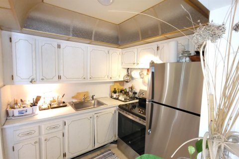 Condo in West Palm Beach, Florida, 1 bedroom  № 2169721 - photo 12