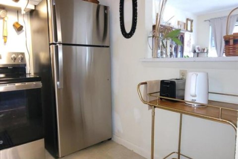 Condo in West Palm Beach, Florida, 1 bedroom  № 2169721 - photo 11